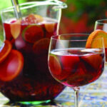 Sangria com Vinho Tinto Doce . Jarra de 1 lit